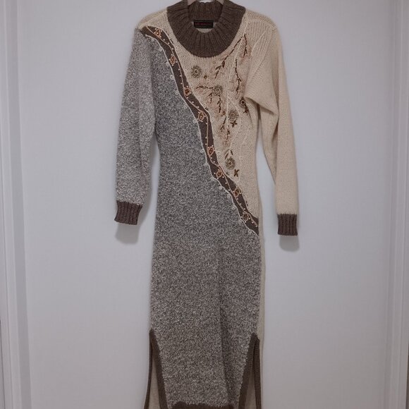 knit dress embellished with rhinestones & pearls - Small - Picture 1 of 4